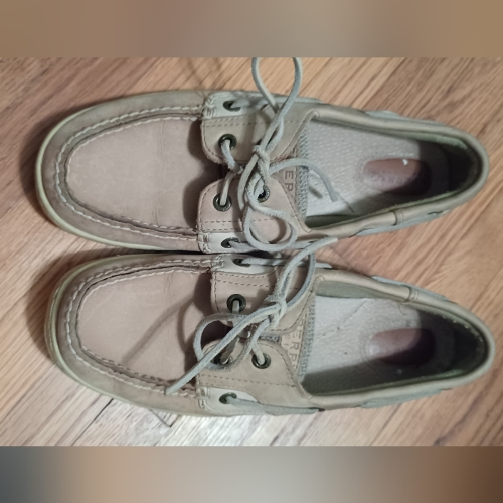 Womens Sperry leather Top Siders boat loafers size 8.5